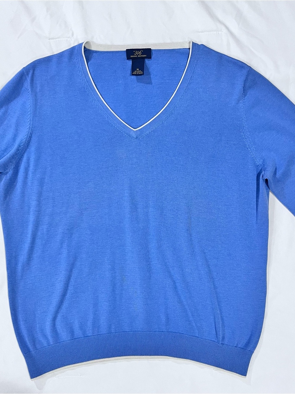 Brooks Brothers 346 Women’s XL Silk Blend Light Blue V-Neck 3/4 Sleeve Sweater